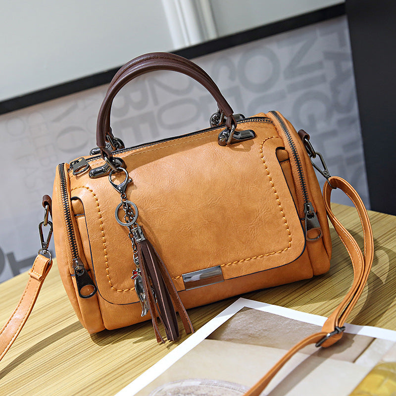 Fringed shoulder bag