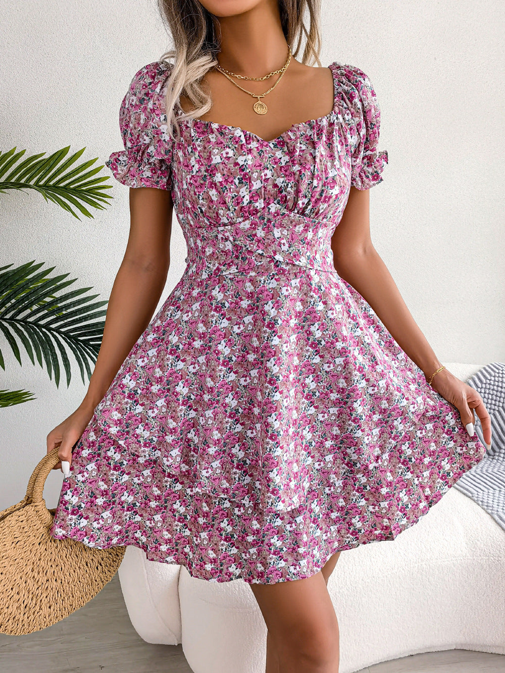 Vestido mini de mujer, temperamento, gran vuelo, dobladillo suelto, estampado de flores, fruncido, vestido de manga corta, cintura alta, vestido de verano, ropa