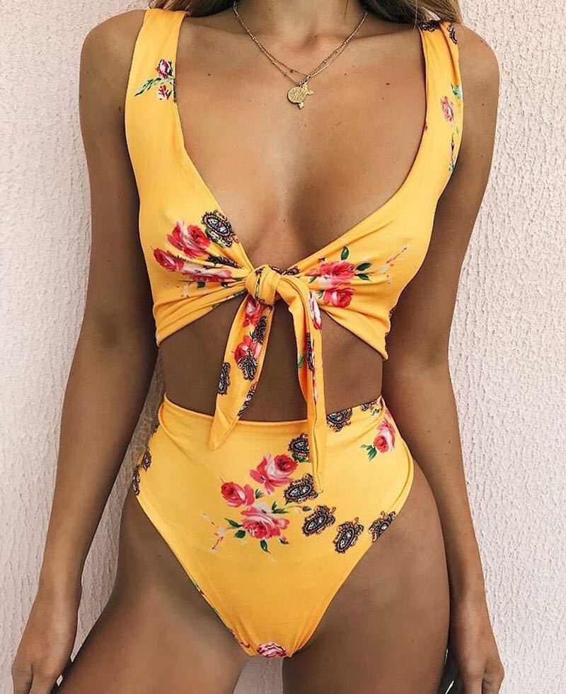 Bikini knotted swimsuit Cute Beachwear